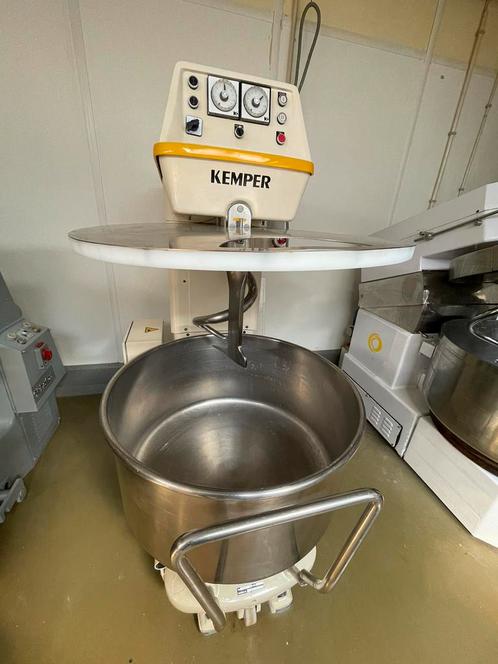 Kemper 125 kg kneedmachine met twee uitgaande tanks, Zakelijke goederen, Overige Zakelijke goederen, Ophalen