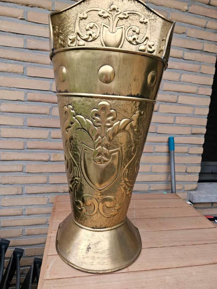 Koperen paraplubak 75 cm hoog, met reliëf.8, Huis en Inrichting, Woonaccessoires | Paraplubakken, Zo goed als nieuw, Ophalen