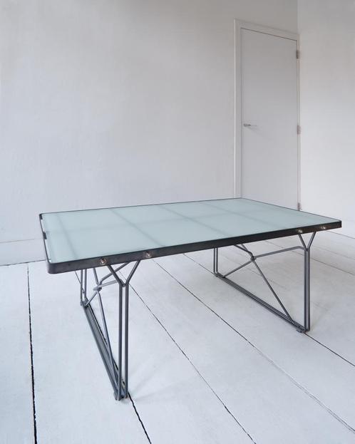 Salontafel "Moment” van Niels Gammelgaard, Antiek en Kunst, Antiek | Meubels | Tafels, Ophalen