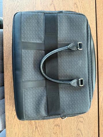 Laptoptas tommy hilfiger beschikbaar voor biedingen