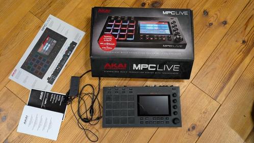 Akai MPC Live Standalone Sampler / Sequencer, Muziek en Instrumenten, Samplers, Zo goed als nieuw, Ophalen of Verzenden