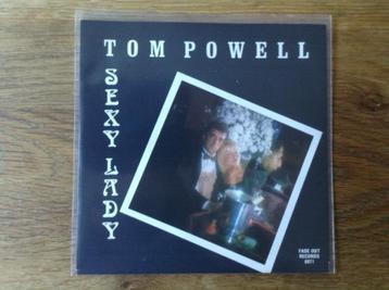 single tom powell beschikbaar voor biedingen
