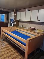 Elektrisch ziekenhuisbed, Huis en Inrichting, Slaapkamer | Bedden, Ophalen, Eenpersoons, Bruin, Zo goed als nieuw