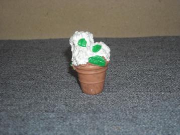 Lundby plant met 3 witte bloemen beschikbaar voor biedingen