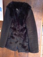 Veste noire avec bordure en fourrure., ANDERE, Noir, Porté, Taille 42/44 (L)