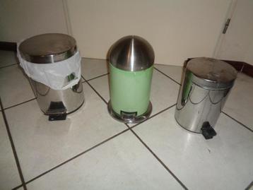 3 kleine pedaalemmers beschikbaar voor biedingen