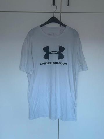 Under Armour Wit T-shirt – maat M beschikbaar voor biedingen