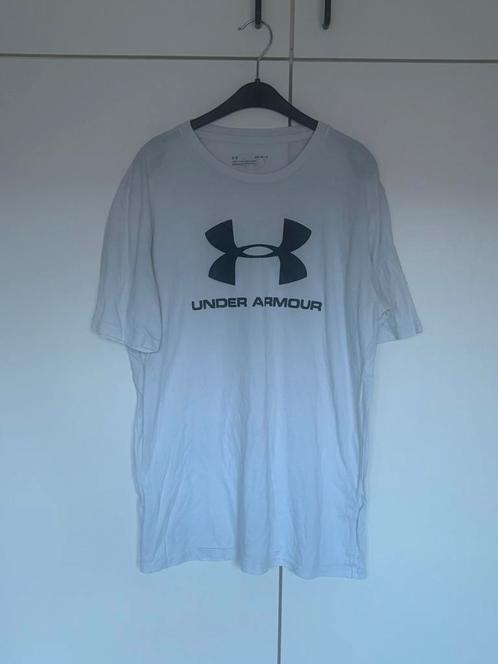 Under Armour Wit T-shirt – maat M, Kleding | Heren, T-shirts, Zo goed als nieuw, Maat 48/50 (M), Wit, Ophalen of Verzenden