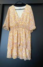 jurk met geel patroon, Kleding | Dames, Jurken, Verzenden, Geel, Maat 42/44 (L), Zo goed als nieuw