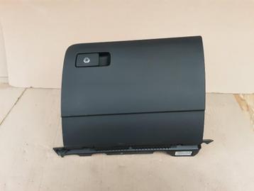 OPBERGVAK Volkswagen Passat Variant (3G5) (3G1857097M) beschikbaar voor biedingen