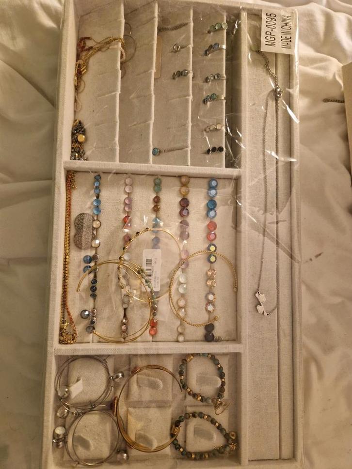 GROS LOT BIJOUX Acier inoxydable ( 150, 200 ou 300 pièces), Hobby & Loisirs créatifs, Fabrication de Perles & Bijoux, Envoi