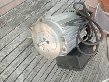 Motor (alleen) voor houtklover beschikbaar voor biedingen