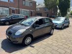 Toyota Yaris 2009 Benzine 1.0, Auto's, Stof, Zwart, Radio, Handgeschakeld