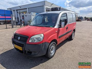 Fiat DOBLO 1.9 JTD Euro4 - Handgeschakeld - Trekhaak beschikbaar voor biedingen