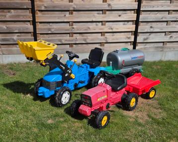 Laadscheptractor met tankwagen + tractor met aanhangwagen beschikbaar voor biedingen