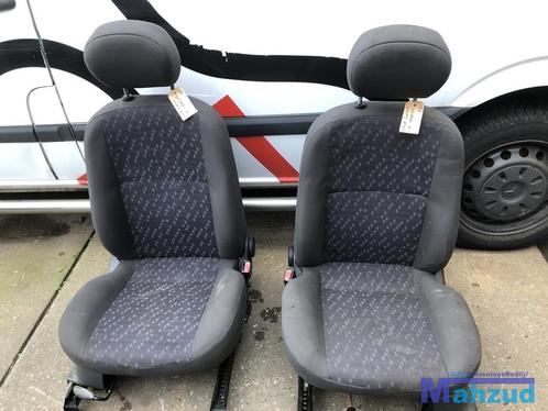 Ford Focus Voorstoel rechts links stof 1998-2005, Auto-onderdelen, Interieur en Bekleding, Ford, Gebruikt, Ophalen of Verzenden