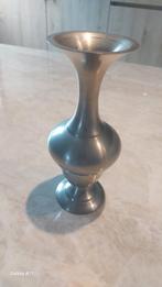 Vase en étain, Enlèvement ou Envoi