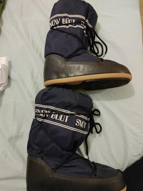 Snow Boot/ Moon boot taille 41/42 bleu foncé, Sports & Fitness, Snowboard, Comme neuf, Chaussures, Enlèvement ou Envoi