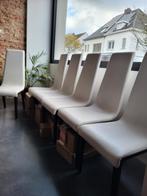 Stoelen wit leder,zwart onderstel. Meubelen Verberckmoes., Huis en Inrichting, Ophalen, Gebruikt