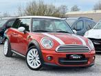 MINI Cooper D 2.0 • AUTO • GPS • AIRCO • BLUETOOTH, Auto's, Automaat, 4 cilinders, Bruin, USB