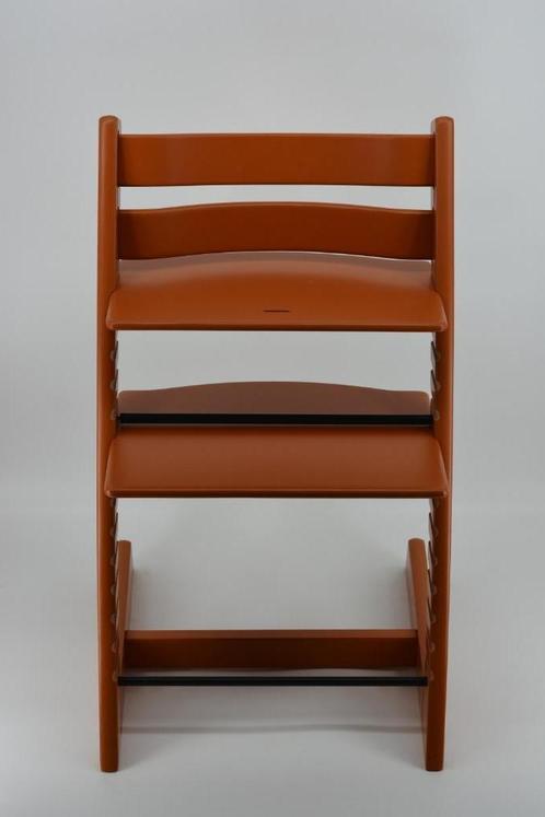 Lava Orange | Stokke Tripp Trapp trip trap triptrap stoel, Kinderen en Baby's, Kinderstoelen, Gebruikt, Meegroeistoel, Aanschuifbaar