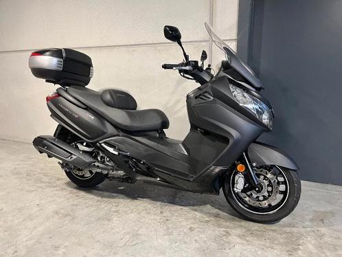 SYM Maxsym 600 met topcase en handvatverwarming (bj 2019), Motoren, Motoren | Overige merken, Bedrijf, Scooter, 12 t/m 35 kW