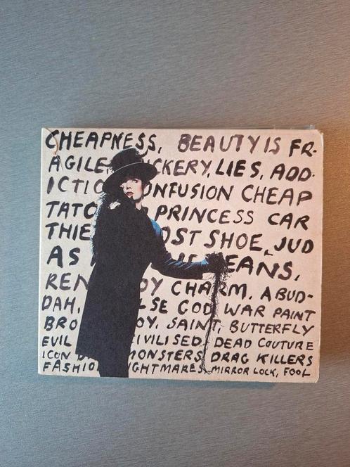 Cd. Boy George.  Cheapness and beauty. (Digipack)., Cd's en Dvd's, Cd's | Pop, Zo goed als nieuw, Ophalen of Verzenden