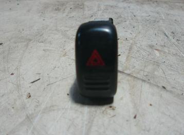 ALARMLICHTEN SCHAKELAAR Opel Frontera (6B) (01-1998/07-2004) beschikbaar voor biedingen