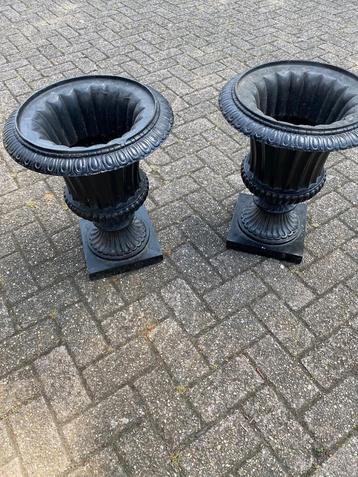 bloembakken beschikbaar voor biedingen