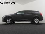 Volvo V60 CROSS COUNTRY D3 - LEDER - NAVI - ADAPTIVE CRUISE, Autos, 5 places, Noir, Break, Achat