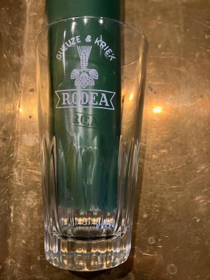 GLAS GUEUZE KRIEK RODEA 33 CL H : 15 CM, Verzamelen, Glas en Drinkglazen, Zo goed als nieuw, Bierglas, Ophalen of Verzenden