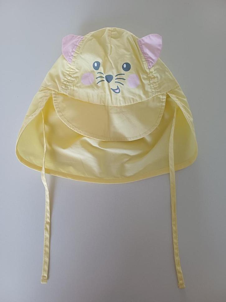 Geel petje 'poes / kat' maat 45-47 Ergee, Kinderen en Baby's, Babykleding | Petten en Hoeden, Gebruikt, Meisje, Maat 74, Pet, Ophalen of Verzenden