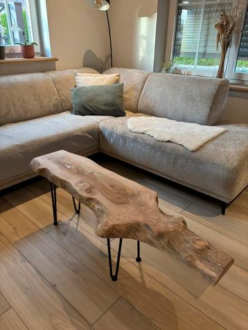 Olm boomstam salontafel beschikbaar voor biedingen