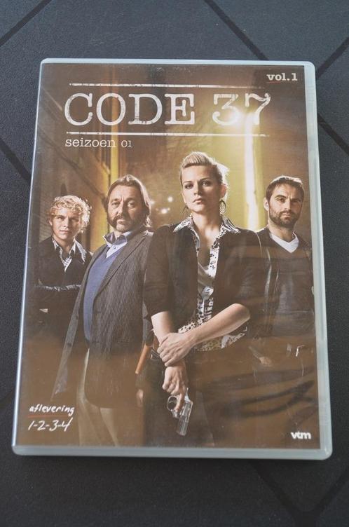 Code 37, CD & DVD, DVD | Néerlandophone, Utilisé, TV fiction, Action et Aventure, Tous les âges, Enlèvement ou Envoi