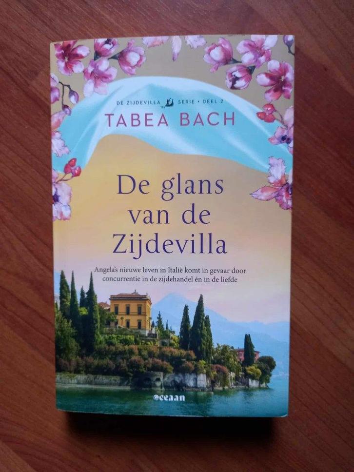 De glans van de zijdevilla - Tabea Bach (2025), Livres, Romans, Neuf, Europe autre, Enlèvement ou Envoi