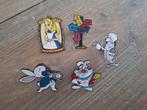 5 leuke pins van Alice in Wonderland te koop, Ophalen of Verzenden, Nieuw, Overige onderwerpen, Speldje of Pin