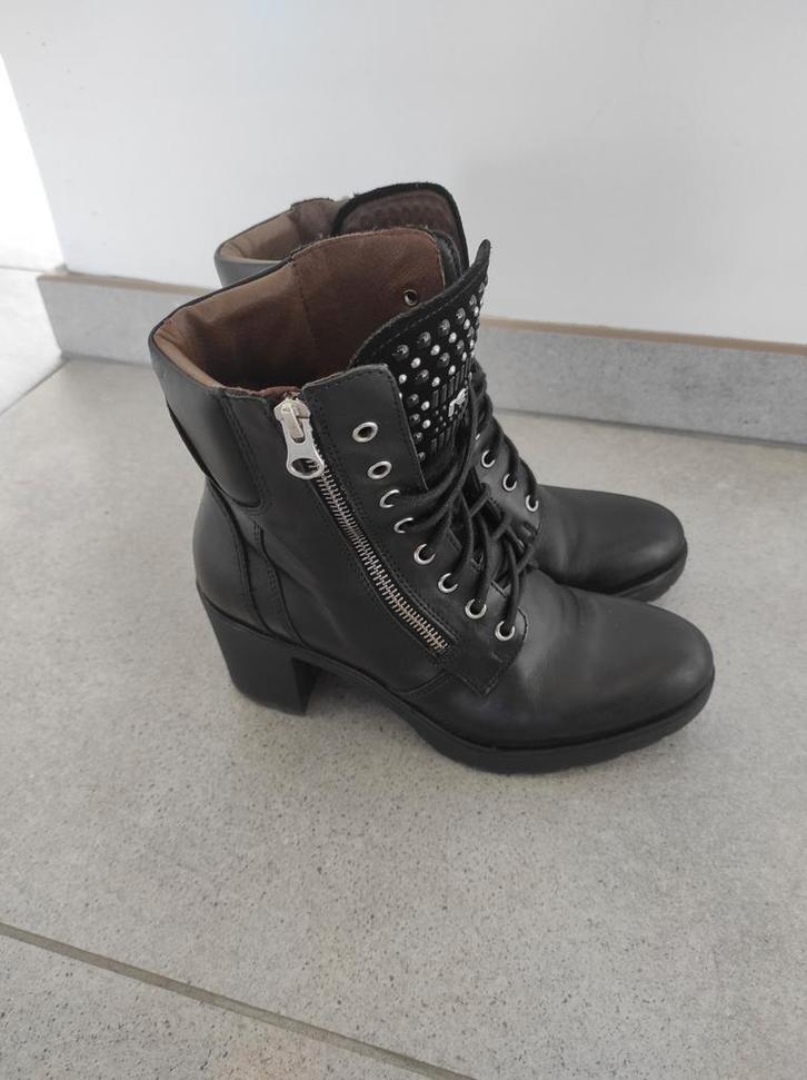 Zwarte lederen laarsjes van Nero Giardini maat 37, Kleding | Dames, Schoenen, Zo goed als nieuw, Ophalen of Verzenden