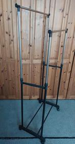 Tringle à vêtements double