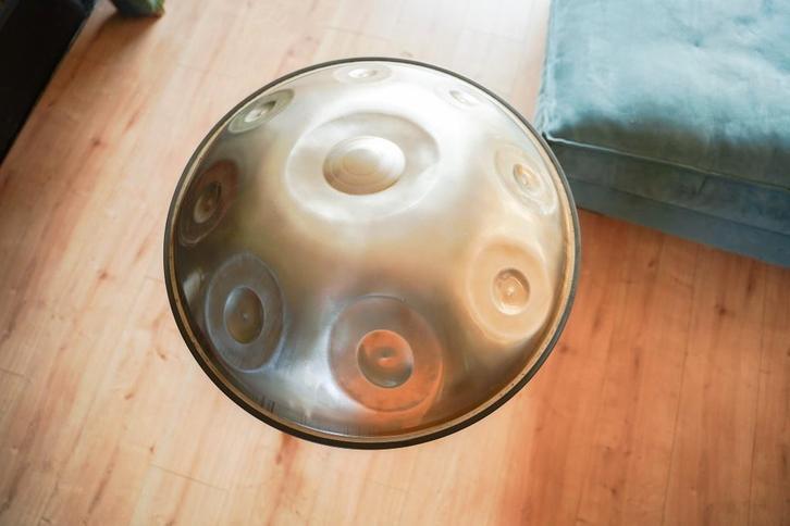 Poignée Ember Steel - C# Kurd 9, Musique & Instruments, Percussions, Neuf, Percussion mélodique, Enlèvement ou Envoi