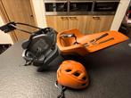 Fietsstoel bobike met bijhorende helm, Fietsen en Brommers, Fietsaccessoires | Fietsstoeltjes, Ophalen, Zo goed als nieuw