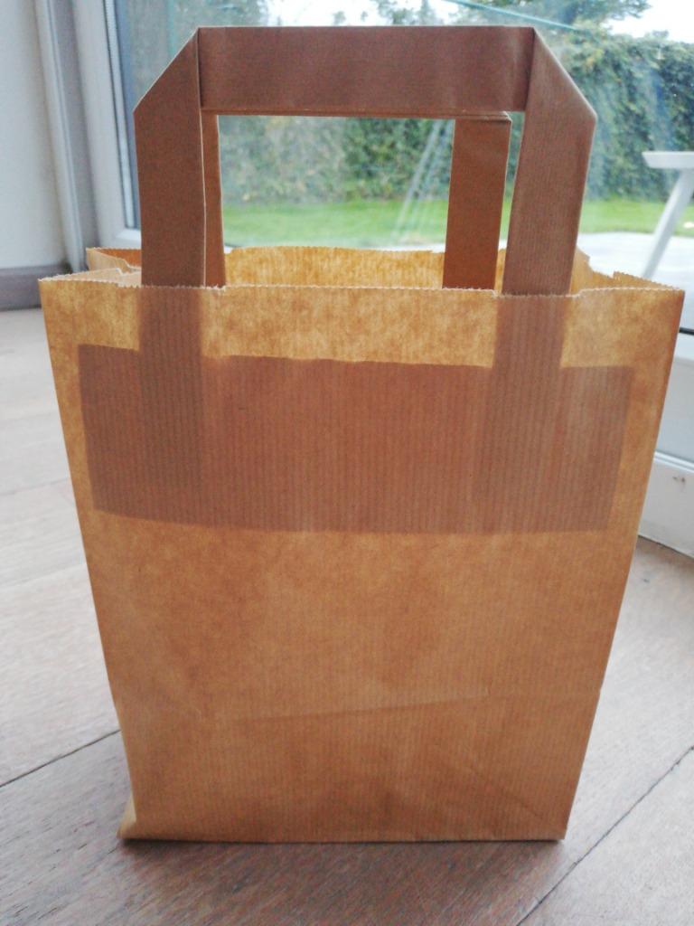 Bruine papieren zakjes met handvat, Ophalen of Verzenden