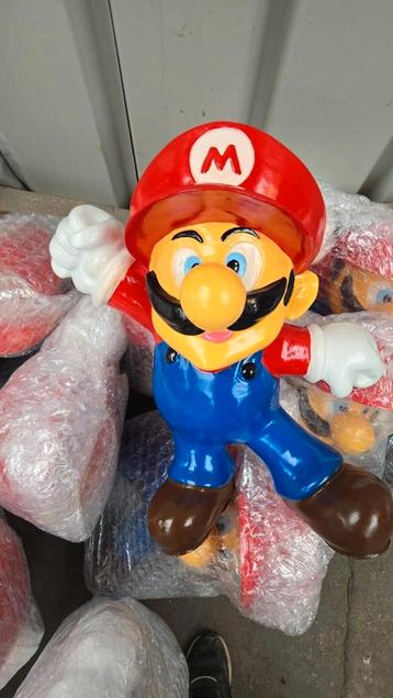 Mario 65 cm beeldje van hars beschikbaar voor biedingen