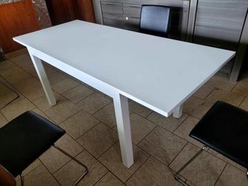 Uitschuifbare witte tafel 130/190x80 cm beschikbaar voor biedingen