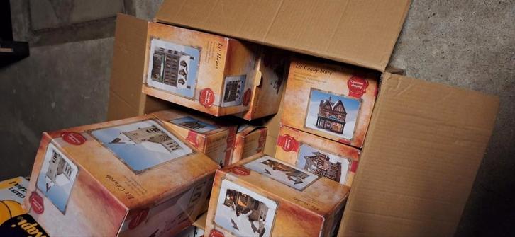 Grote kerst dorp merk lumineo zonder licht.8stuks, Divers, Noël, Comme neuf, Enlèvement