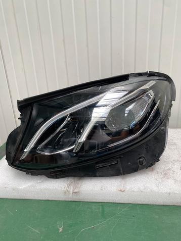 Mercedes E klasse koplamp beschikbaar voor biedingen