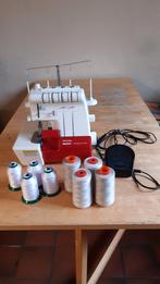 overlock machine Toyota, Hobby en Vrije tijd, Naaimachines en Toebehoren, Ophalen, Zo goed als nieuw, Lockmachine, Overige merken