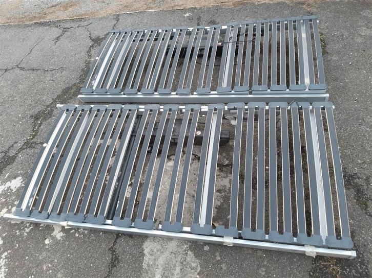 Elektrische lattenbodem 90 x 200cm – 2 stuks, Huis en Inrichting, Slaapkamer | Matrassen en Bedbodems, Zo goed als nieuw, Bedbodem