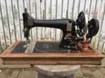 Oude naaimachine, Antiek en Kunst, Ophalen
