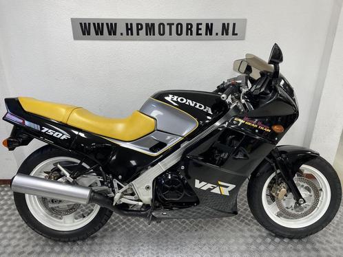 Honda VFR750 VFR 750 F FIRST SERIE LIMITED BOVAGGARANTIE, Motoren, Motoren | Honda, Bedrijf, Sport, meer dan 35 kW, 4 cilinders