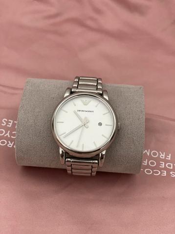 Te koop dameshorloge Armani beschikbaar voor biedingen